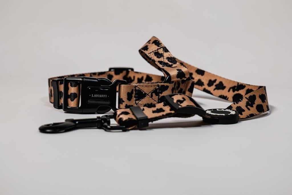 Leopard Print Design Dog Headrest Seat Belt